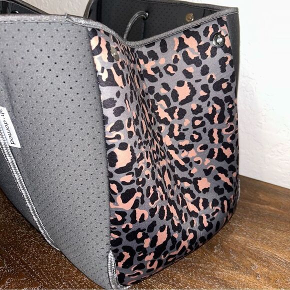 Ah-Dorned Neoprene Animal Print Large Tote Shoulder Purse Bag - Picture 3 of 7